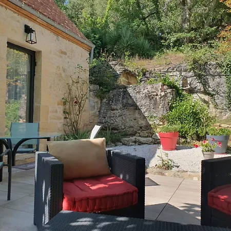 Sejournez Au Coeur Du Perigord - La P'Tite Maison, Gite De Charme A Carlux, Pres De Sarlat Carlux